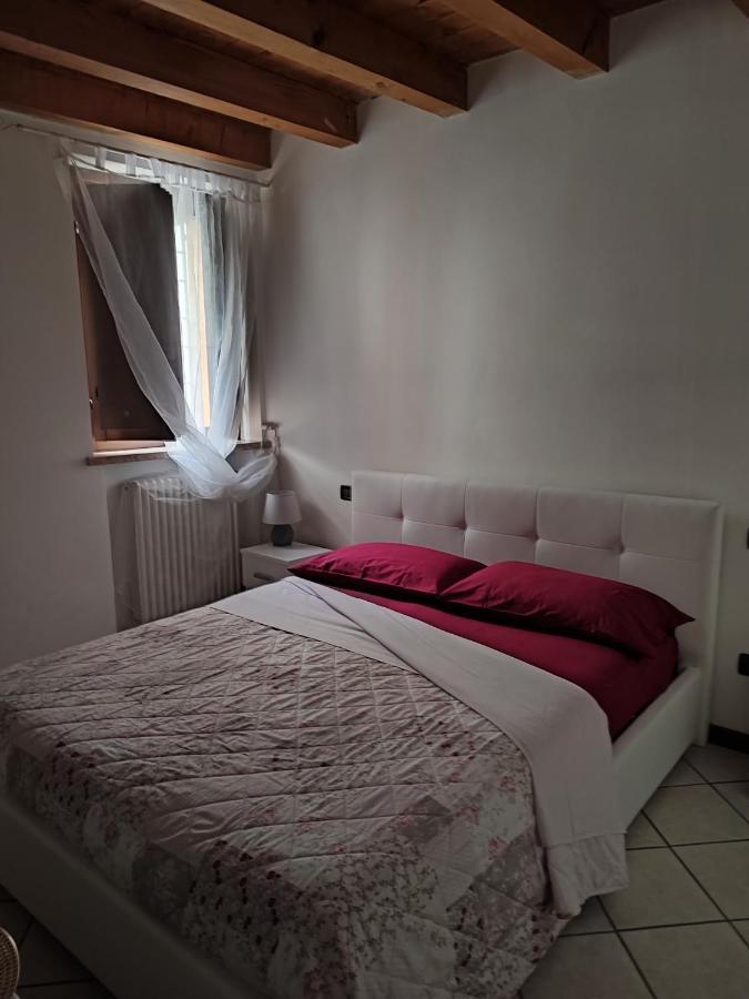 Ca' Degli Sposi Apartamento Mântua Exterior foto